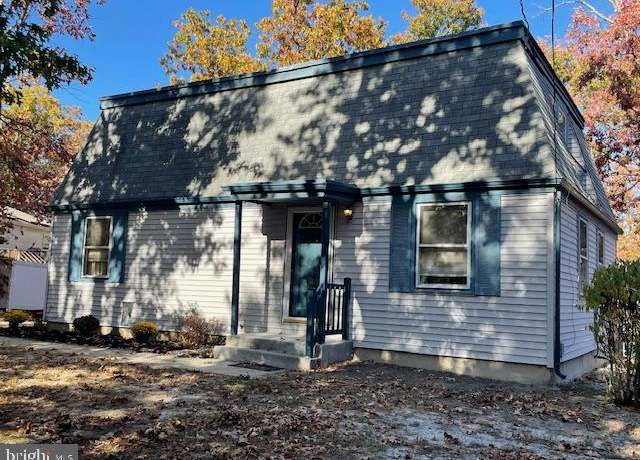 Property at 202 Wayne Ave, Williamstown, NJ 08094, 4 beds, 1.5 baths