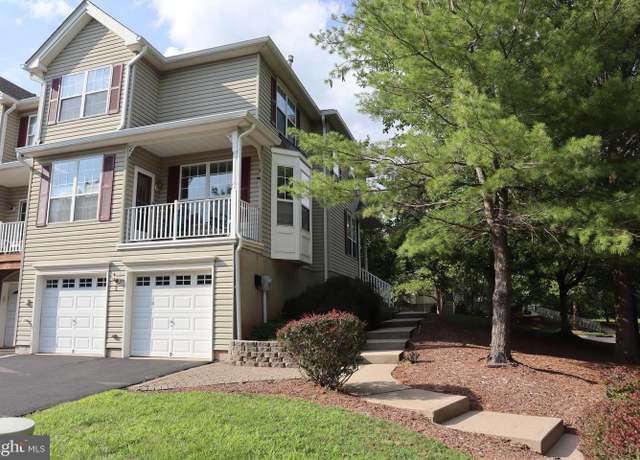 Property at 2 Chesterfield Ct, Flemington, NJ 08822, 3 beds, 2.5 baths