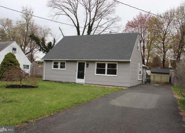 Property at 959 Terrace Blvd, Ewing, NJ 08618, 5 beds, 2 baths