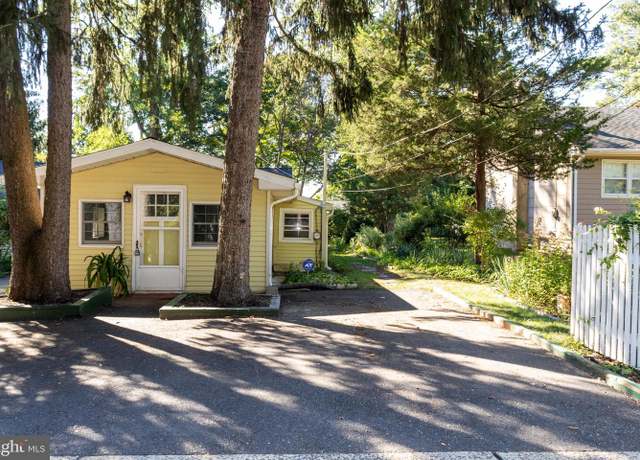 Property at 249 Princeton Ave, Hamilton, NJ 08619, 3 beds, 2 baths