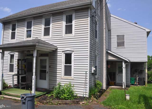Property at 2147 Cloverleaf Rd, Mount Joy, PA 17552, 5 beds, 2 baths