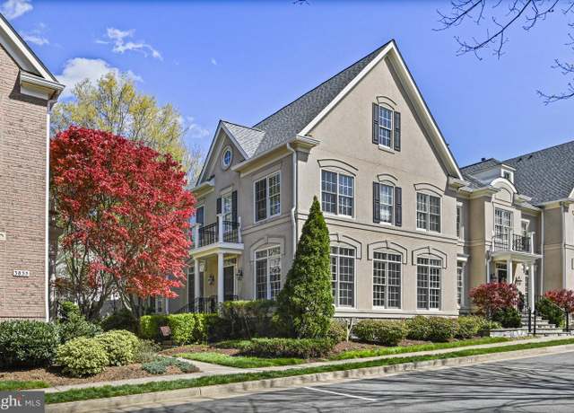 Property at 3837 Farrcroft Grn, Fairfax, VA 22030, 4 beds, 4.5 baths
