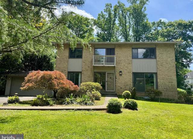 Property at 9213 Kilmarnock Dr, Fairfax, VA 22031, 4 beds, 3 baths