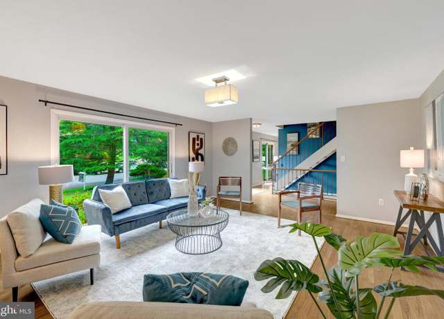 Property at 9213 Kilmarnock Dr, Fairfax, VA 22031, 4 beds, 3 baths