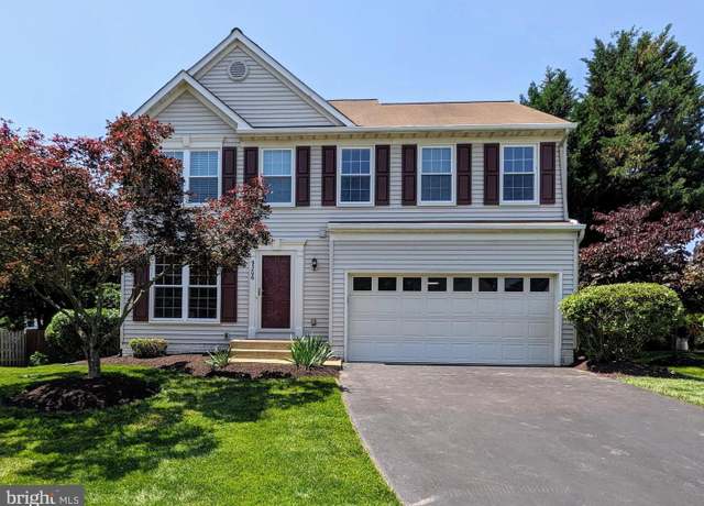 Property at 9306 E Carondelet Dr, Manassas Park, VA 20111, 4 beds, 3.5 baths