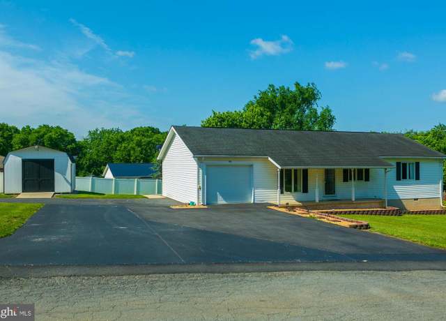 Property at 90 Koncer Dr, Martinsburg, WV 25404, 3 beds, 2 baths