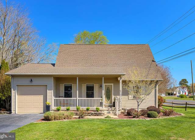 Property at 33006 Deer Trl, Millville, DE 19967, 3 beds, 2.5 baths