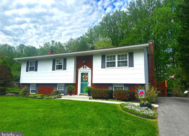 Property at 5808 Dale Dr, Eldersburg, MD 21784, 4 beds, 2 baths