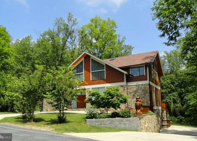 Property at 6525 76th St, Cabin John, MD 20818, 6 beds, 4.5 baths
