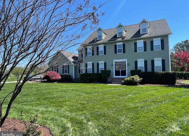Property at 105 Port Ct, Grasonville, MD 21638, 4 beds, 4.5 baths