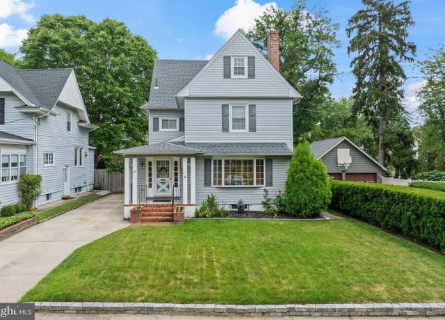 Property at 24 S Girard St, Woodbury, NJ 08096, 6 beds, 2.5 baths