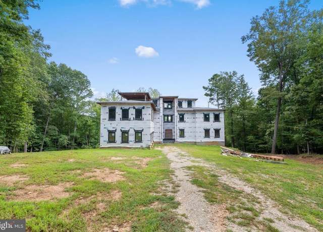 Property at 7901 Pembelton Dr, Amelia Court House, VA 23002, 4 beds, 5.5 baths