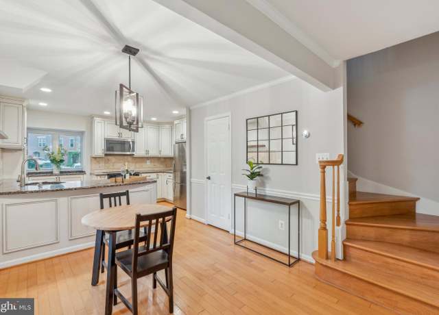 Property at 6711 Washington Blvd Unit I, Arlington, VA 22213, 2 beds, 1.5 baths
