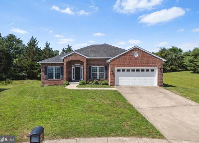 Property at 109 Murphy Ct, Winchester, VA 22602, 4 beds, 2.5 baths