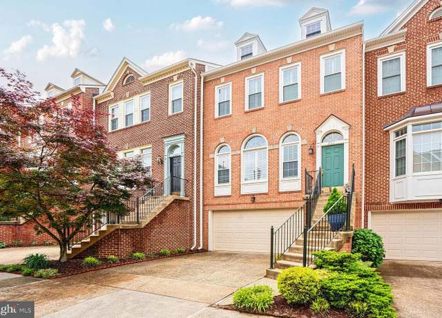 Property at 8511 Westown Way, Vienna, VA 22182, 3 beds, 3.5 baths