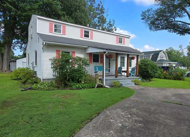 Property at 412 Marshall Ave, Colonial Beach, VA 22443, 3 beds, 2.5 baths