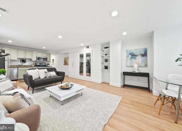 Property at 77 U St NW #2, Washington, DC 20001, 2 beds, 1.5 baths