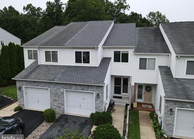 Property at 213 Johnce Rd, Newark, DE 19711, 3 beds, 2.5 baths