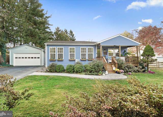 Property at 212 E K St, Brunswick, MD 21716, 4 beds, 3.5 baths