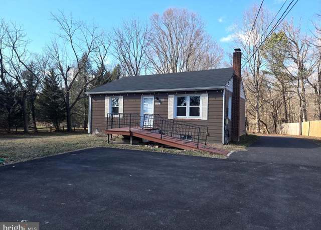 Property at 12190 Triadelphia Rd, Ellicott City, MD 21042, 3 beds, 2 baths