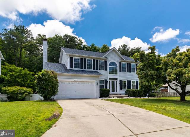 Property at 47225 Schwartzkopf Dr, Lexington Park, MD 20653, 3 beds, 2.5 baths