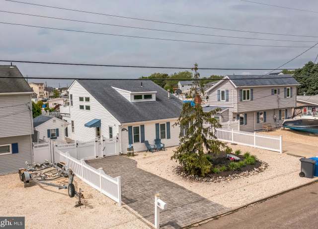 Property at 887 Beach Haven West Blvd, Manahawkin, NJ 08050, 4 beds, 2 baths