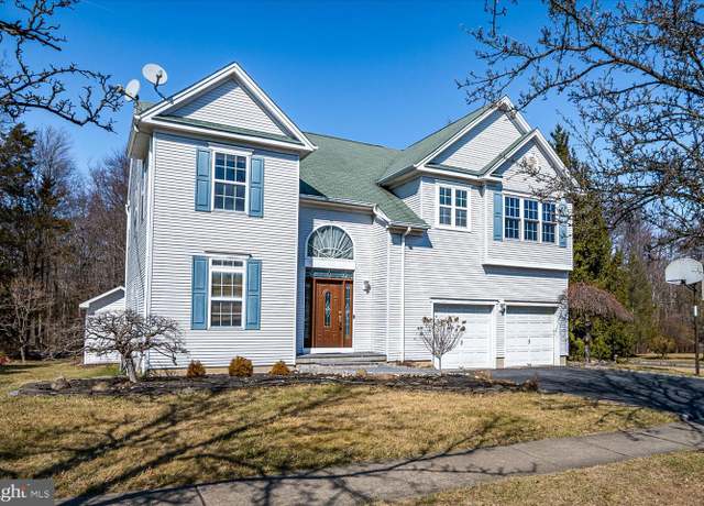 Property at 28 Blackstone Dr, Princeton, NJ 08540, 4 beds, 2.5 baths