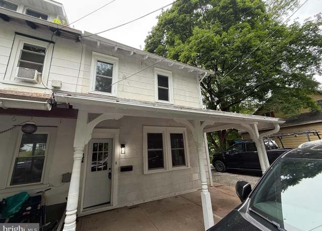 Property at 124 Orange St, Birdsboro, PA 19508, 4 beds, 1.5 baths