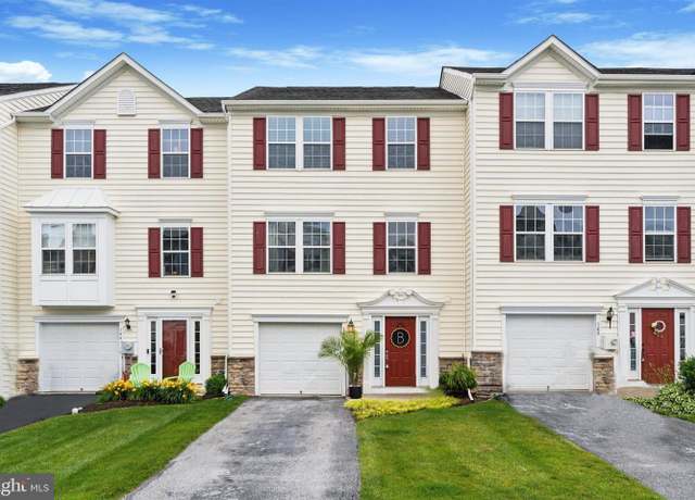 Property at 146 Larose Dr #146, Coatesville, PA 19320, 3 beds, 2.5 baths