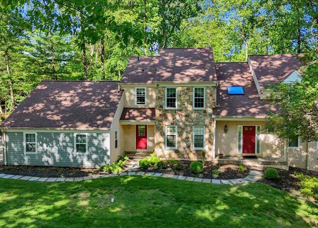 Property at 586 Berwyn Baptist Rd, Devon, PA 19333, 4 beds, 2.5 baths