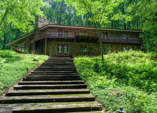 Property at 135 Fraelich Rd, Denver, PA 17517, 3 beds, 2 baths