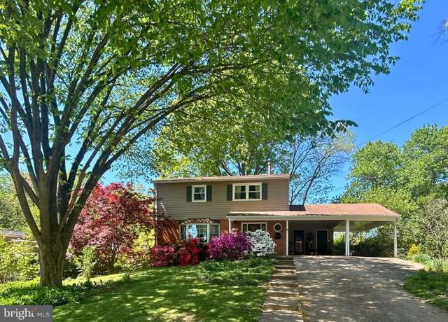 Property at 9237 Kristin Ln, Fairfax, VA 22032, 4 beds, 2.5 baths