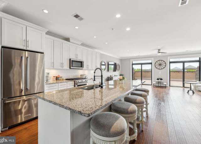 Property at 43539 Michigan Sq, Leesburg, VA 20176, 3 beds, 2.5 baths