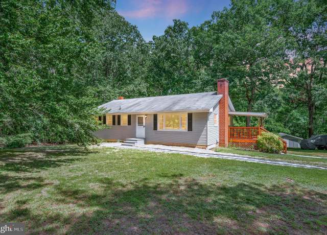 Property at 103 Cropp Rd, Fredericksburg, VA 22406, 3 beds, 1 bath