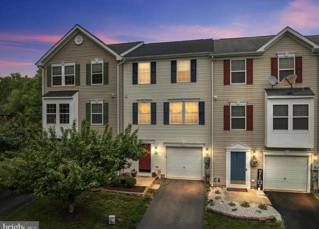 Property at 227 Scarboro Dr, Bunker Hill, WV 25413, 3 beds, 2.5 baths