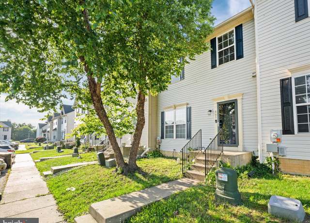 Property at 605 Red Timber Ln, Smyrna, DE 19977, 3 beds, 2.5 baths