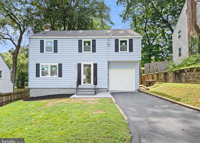 Property at 102 Kenwood Ln, Wilmington, DE 19804, 3 beds, 2.5 baths