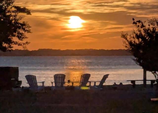Property at 40035 S Croppers Cir, Fenwick Island, DE 19944, 3 beds, 1 bath