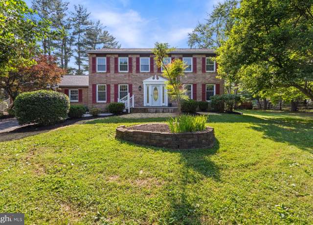 Property at 22000 Goshen School Rd, Gaithersburg, MD 20882, 5 beds, 2.5 baths