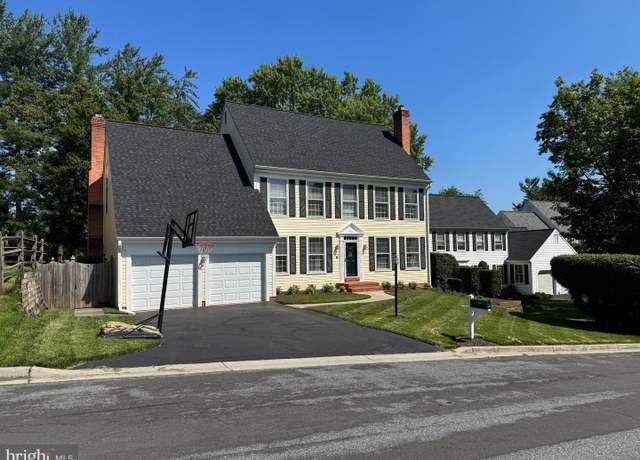 Property at 14417 Frances Green Way, North Potomac, MD 20878, 5 beds, 3.5 baths