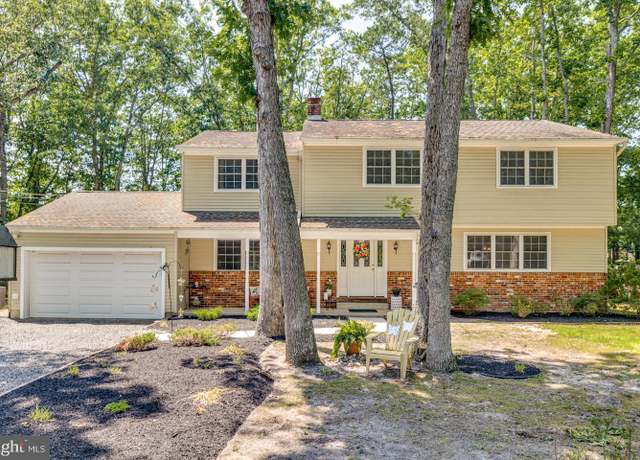 Property at 110 Nantucket Trl, Medford Lakes, NJ 08055, 4 beds, 2.5 baths