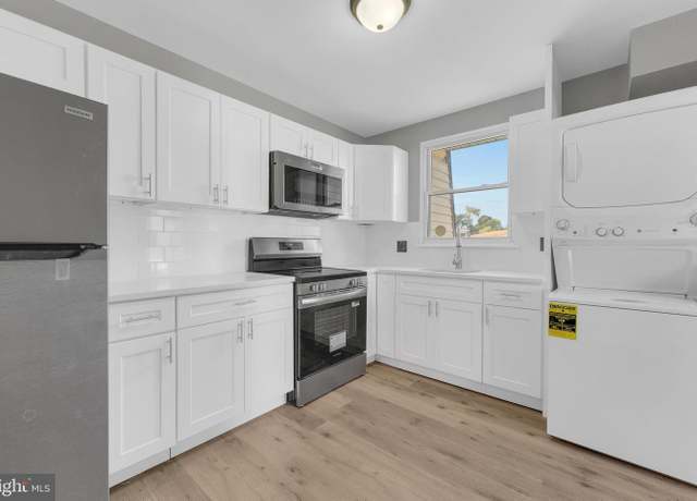 Property at 6-6 Florence Tollgate, Florence, NJ 08518, 2 beds, 1.5 baths