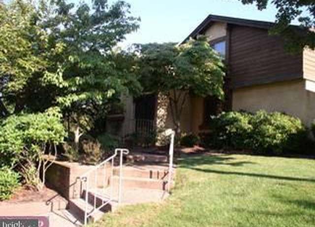 Property at 468 Sayre Dr, Princeton, NJ 08540, 2 beds, 3.5 baths