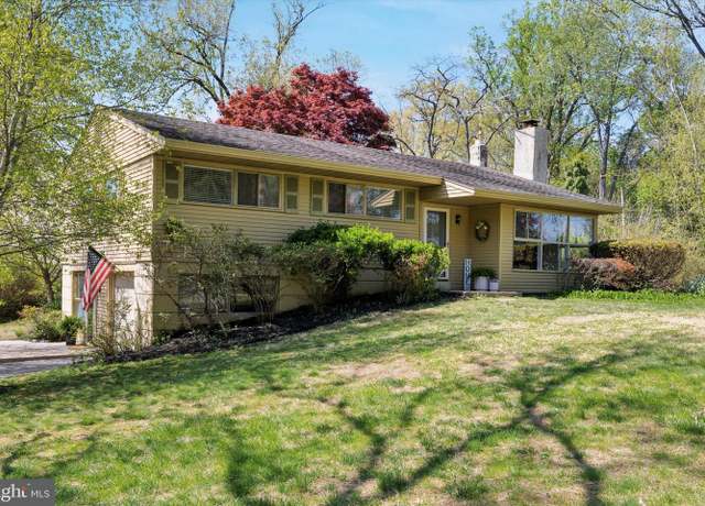 Property at 107 Judith Ln, Media, PA 19063, 3 beds, 2.5 baths
