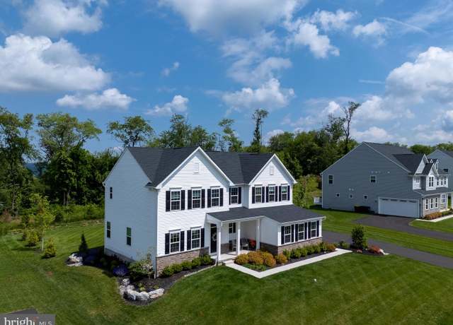 Property at 3055 Hawk Valley Ct, Center Valley, PA 18034, 4 beds, 3.5 baths