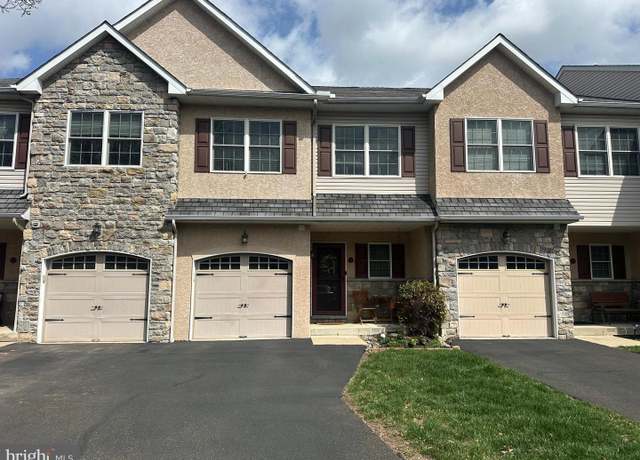 Property at 12 Cobblestone Cir, Hatboro, PA 19040, 3 beds, 2.5 baths