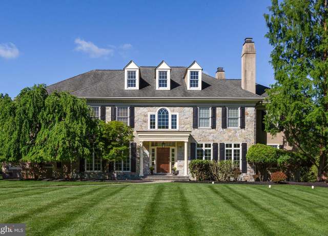 Property at 211 Twinings Ln, Wayne, PA 19087, 5 beds, 4 baths