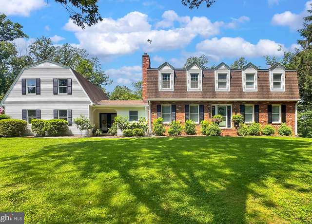 Property at 7400 Poplar Point Ln, Warrenton, VA 20186, 5 beds, 4.5 baths