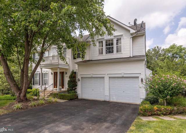 Property at 105 Salvo Cir, Winchester, VA 22603, 4 beds, 3.5 baths
