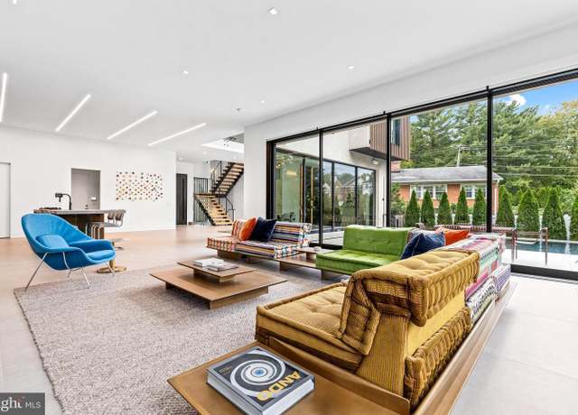 Property at 7216 Davis Ct, Mclean, VA 22101, 6 beds, 6.5 baths